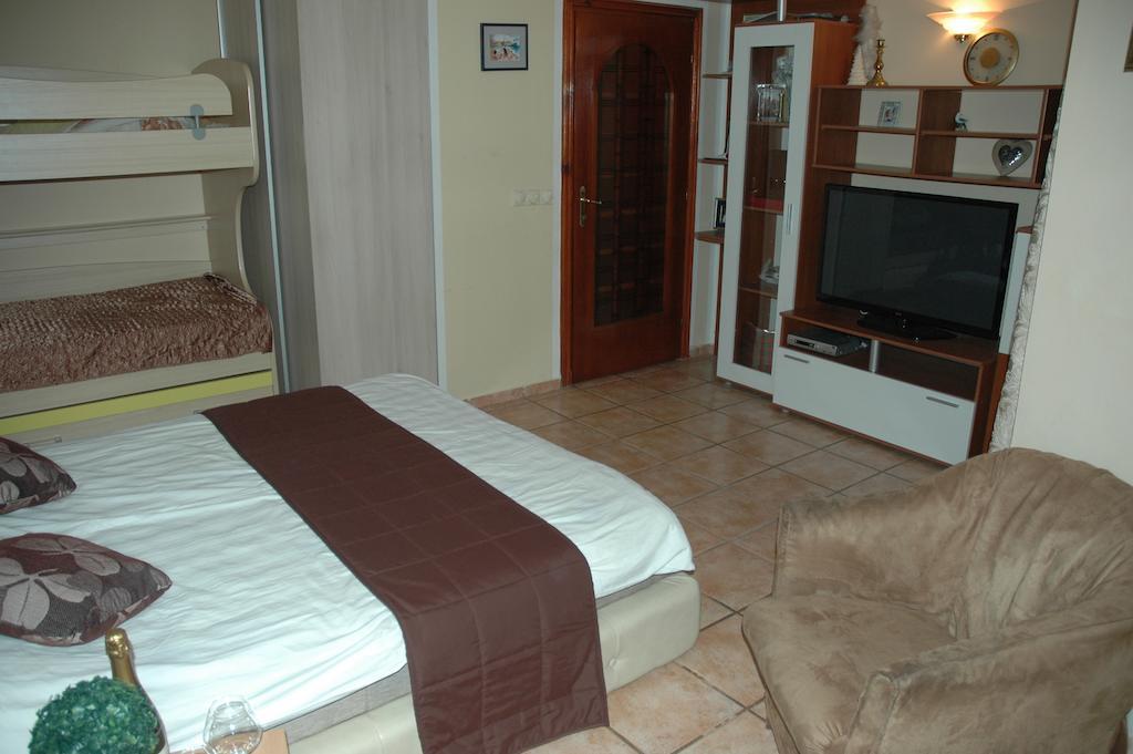 Guest House Maja Novi Sad Quarto foto